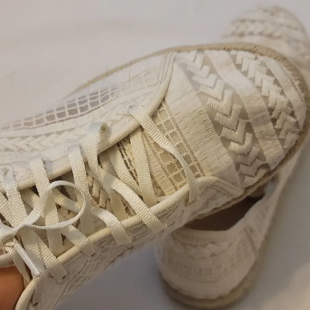 Tom's espadrilles size 8.5‎